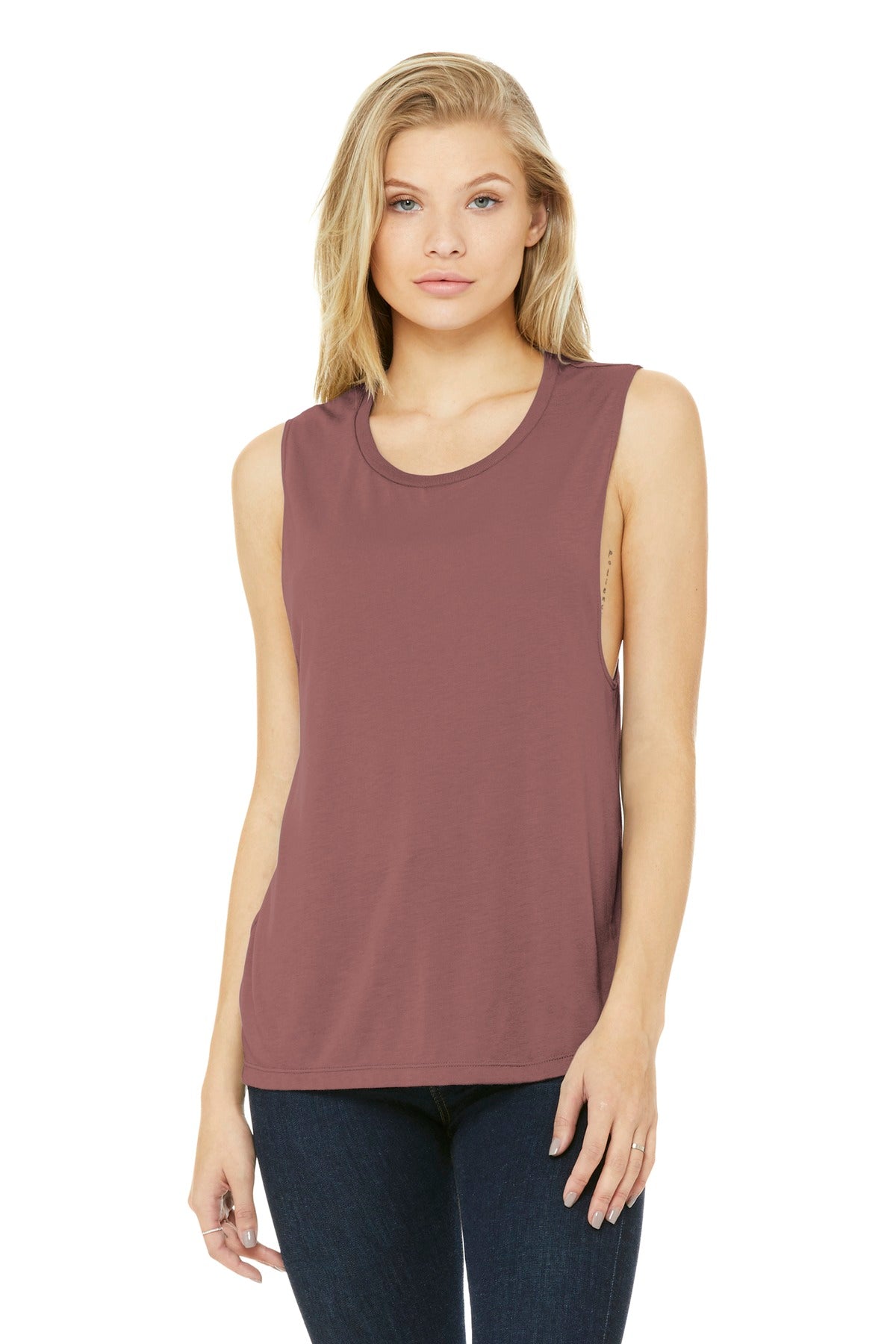 Scoop neckline close-up on BC8803 muscle tank