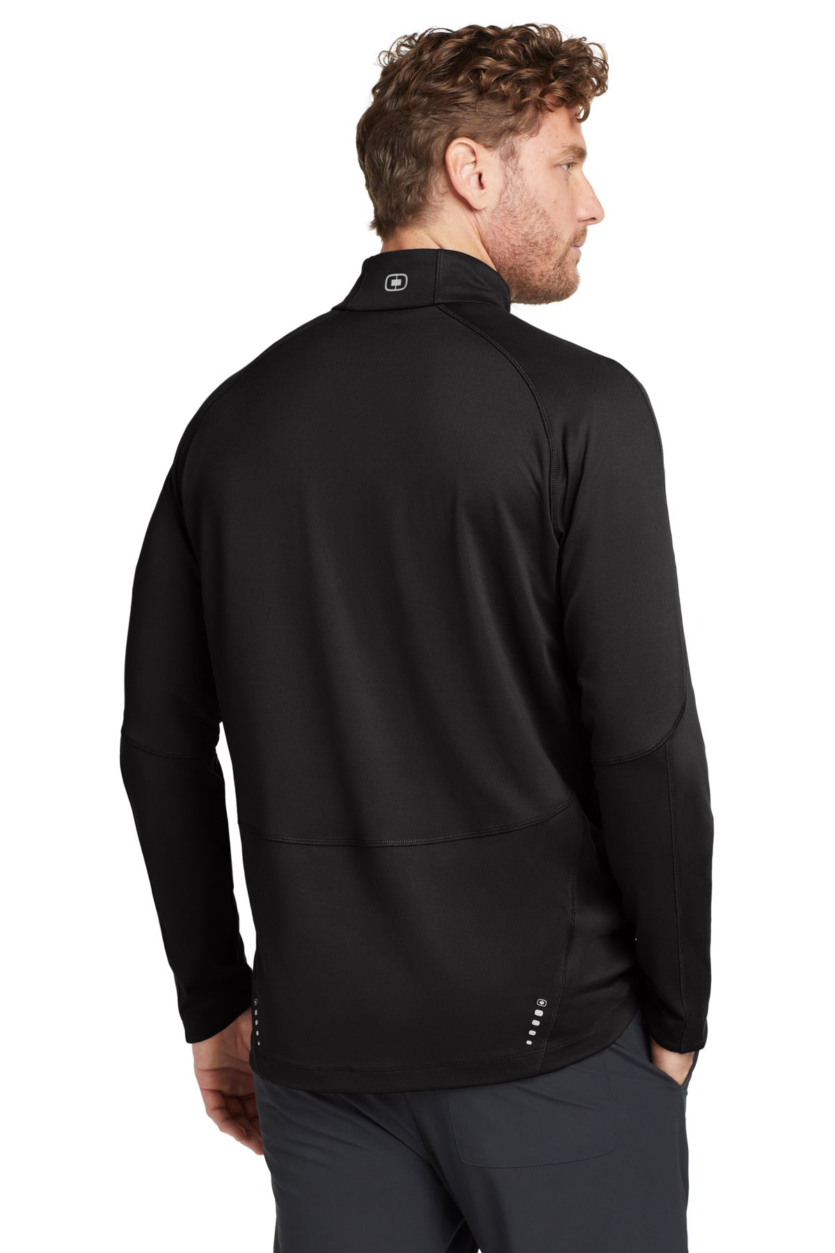 OGIO Radius 1/4-Zip. OE550
